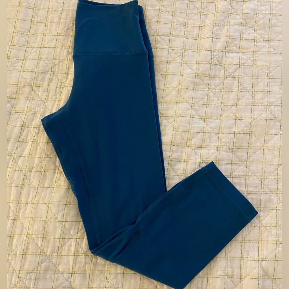 Lululemon 23” align leggings size 4